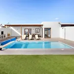 Idaira 14a - Lanzarote - Vipvipvillas וילה פלאיה בלנקה